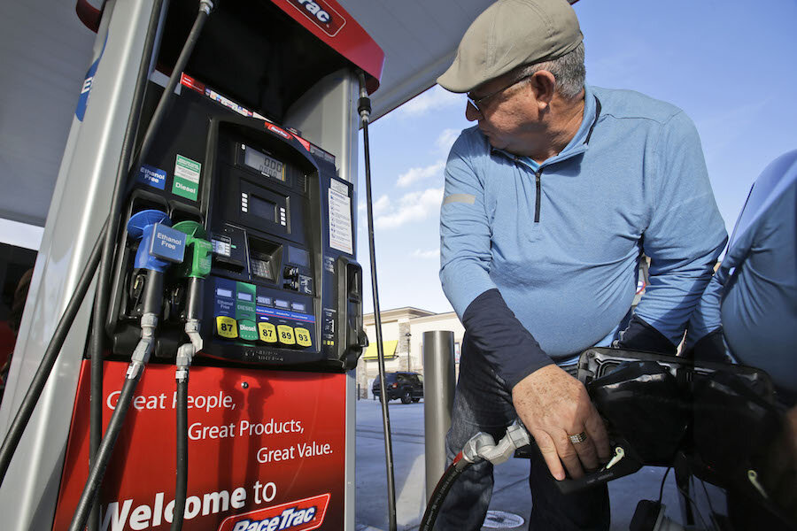 Gas at $2 a gallon: States revel in low gas prices - CSMonitor.com