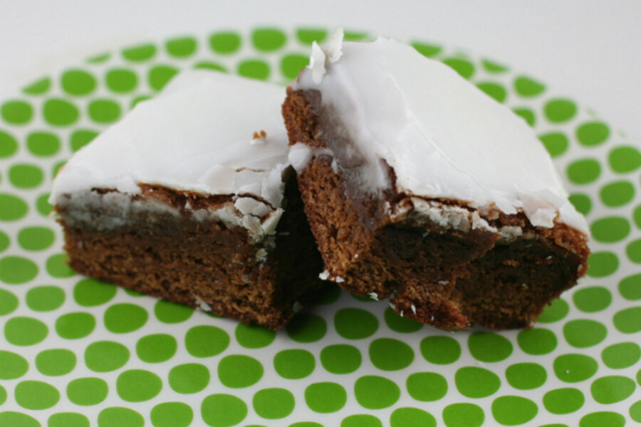 Gingerbread brownies with buttermilk glaze