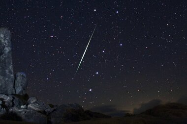 Myth Debunked: Can you only see shooting stars when there is a meteor  shower?