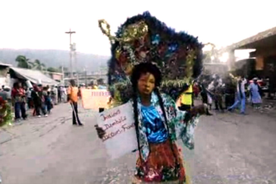 Float accident kills at least 20, on second day of Haiti Carnival(02)