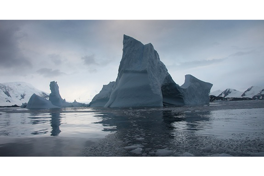 massive-antarctic-ice-shelf-has-just-a-few-years-left-say-scientists