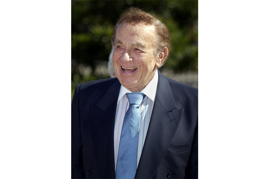 Jack Carter was 'one of the last great multitalented performers