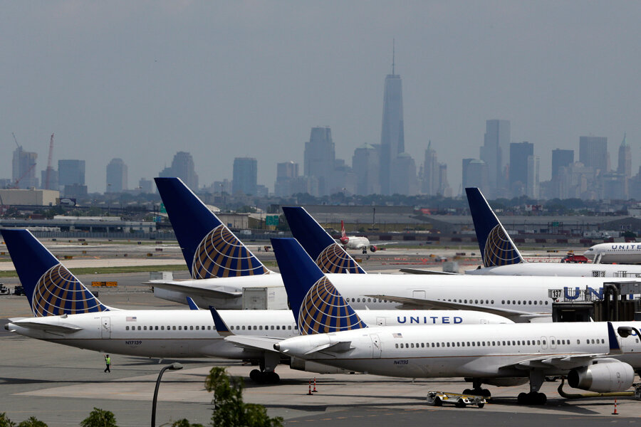 What made United Airlines ground all flights for second time in two ...