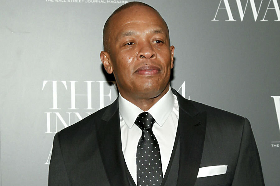 Straight Outta Compton Why Is Dr Dre Apologizing Now