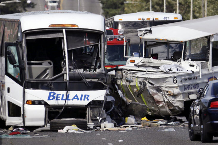 Four dead in duck boat, charter bus crash on Seattle 