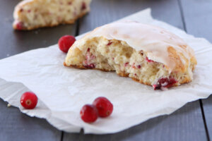 Cranberry Lemon Scones CSMonitor Com   953470 2 1214 Food CranberryScones Standard 