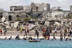 Al Shabab Launches Deadly Attack On Mogadishu Beachfront Restaurant ...