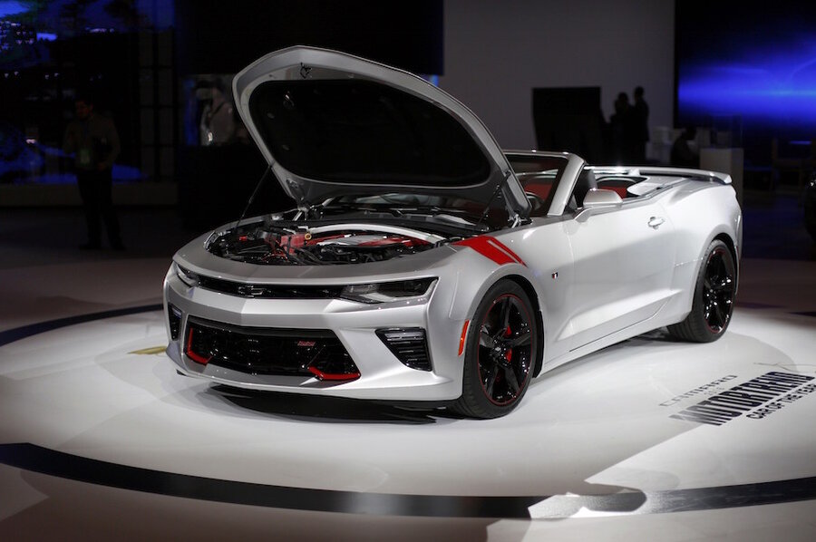 2017 Chevrolet Camaro 1LE revealed with V6 and V8 options 