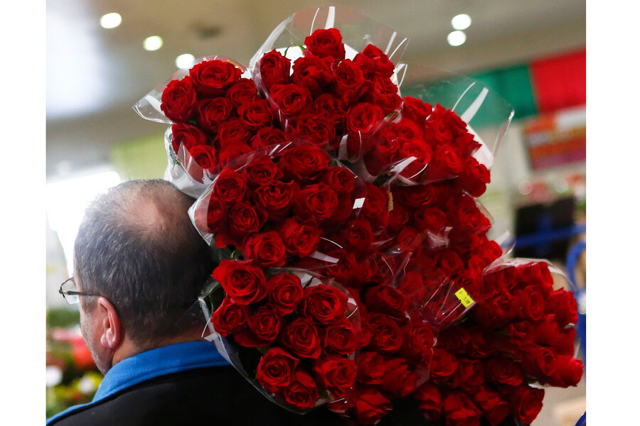 Flower Your Life Ideal Valentine Gift Red Roses Bouquet of Fresh