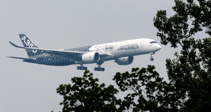 Why Airbus wants slime from green algae to fuel its planes