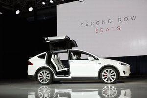 Model x deals tesla falcon doors