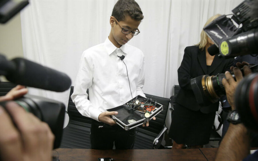 Why the family of Ahmed 'the clock kid' is suing Glenn Beck and a Texas  mayor - CSMonitor.com