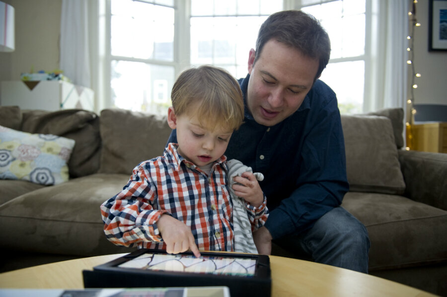 how-much-screen-time-is-ok-for-your-child-csmonitor