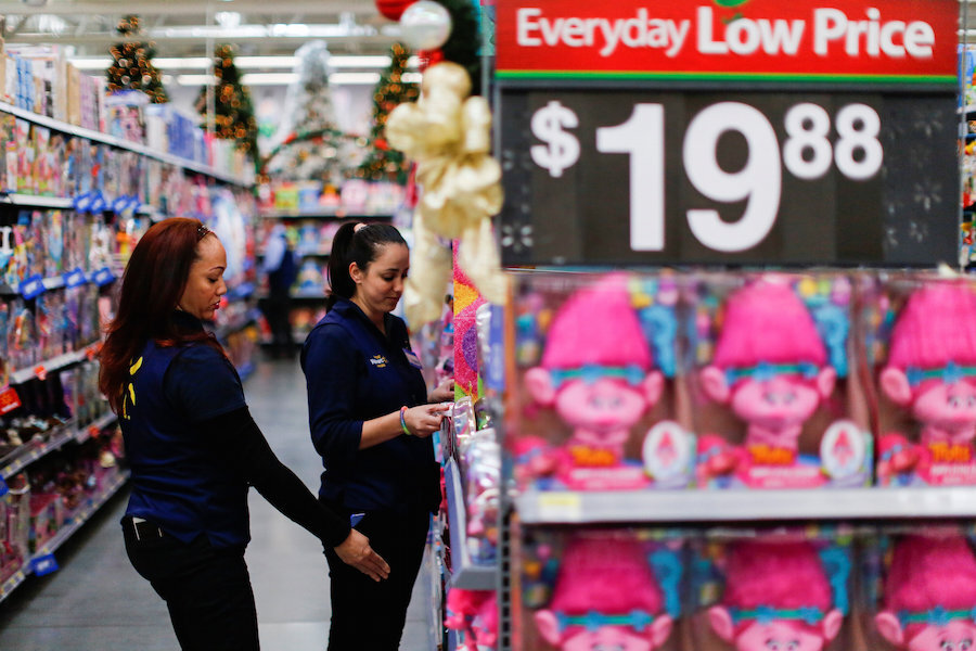 Walmart&#039;s holiday deals will start Nov. 1 - CSMonitor.com