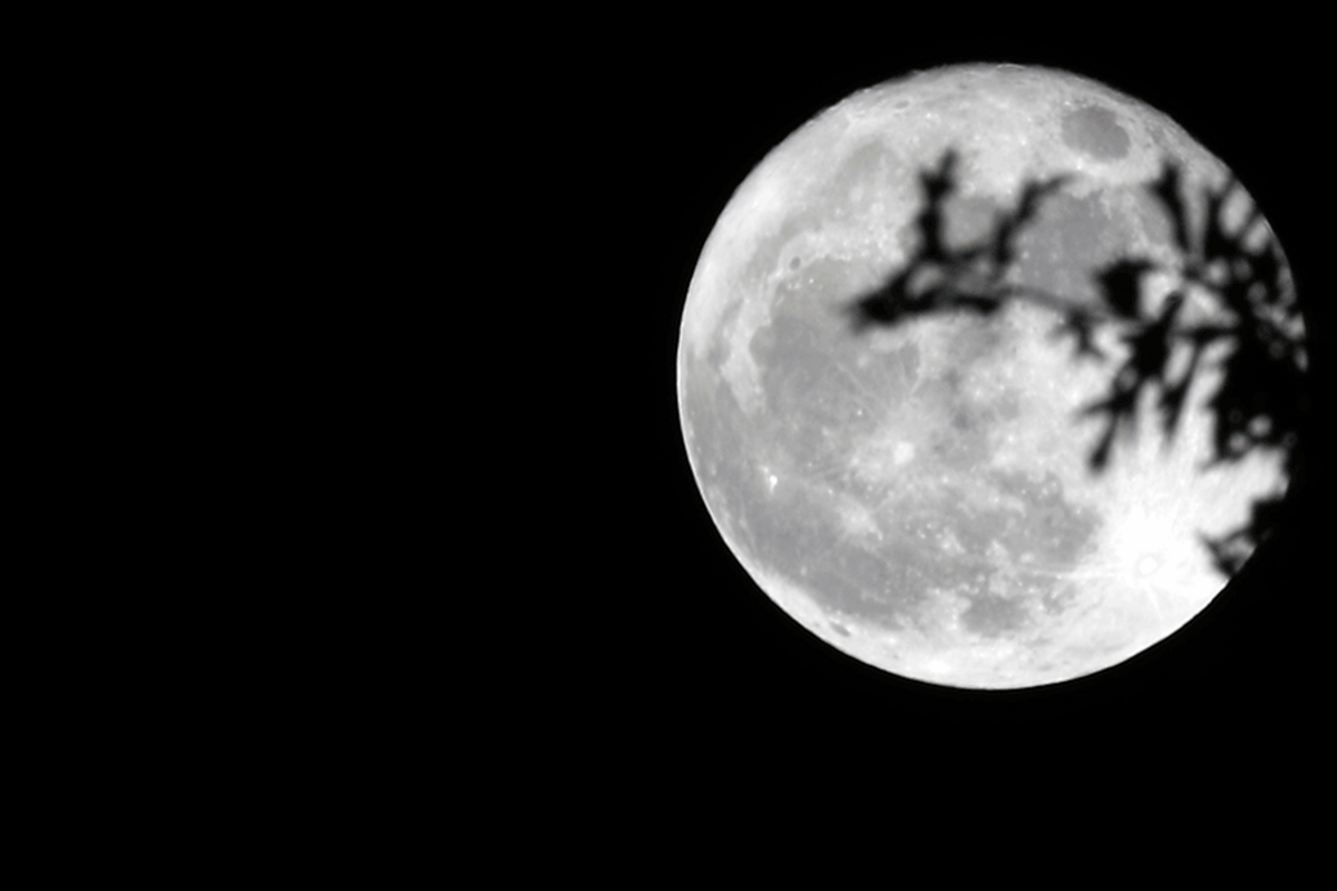 Why Trump might send humans back to the moon - CSMonitor.com