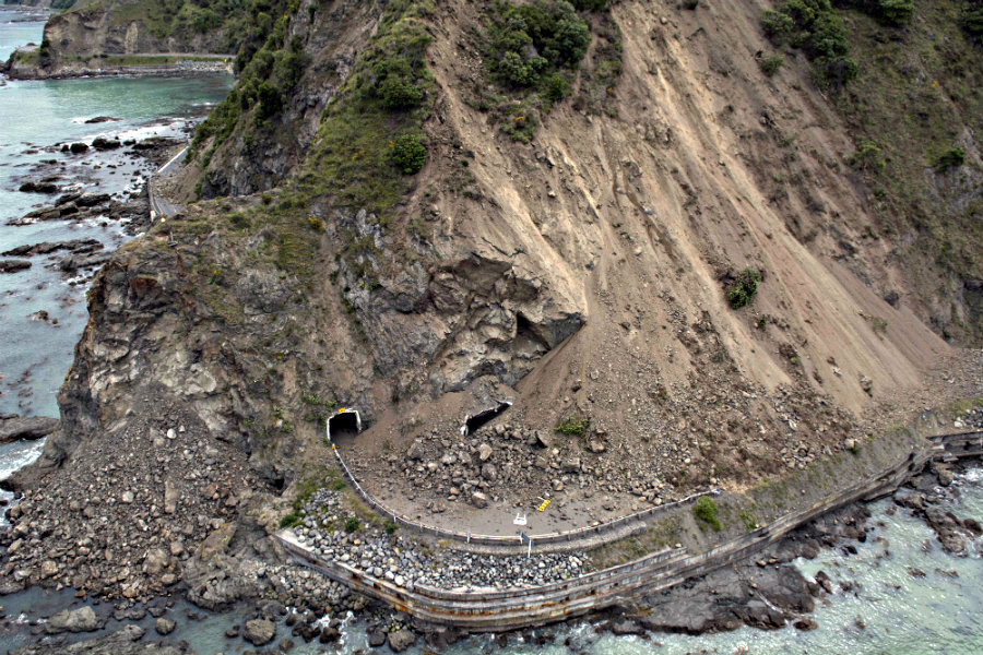 New Zealand sea floor lifted by quake becomes cliff on a ...