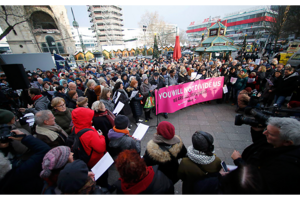 ISIS Claims Attack On German Christmas Tradition, As Critics Blame ...