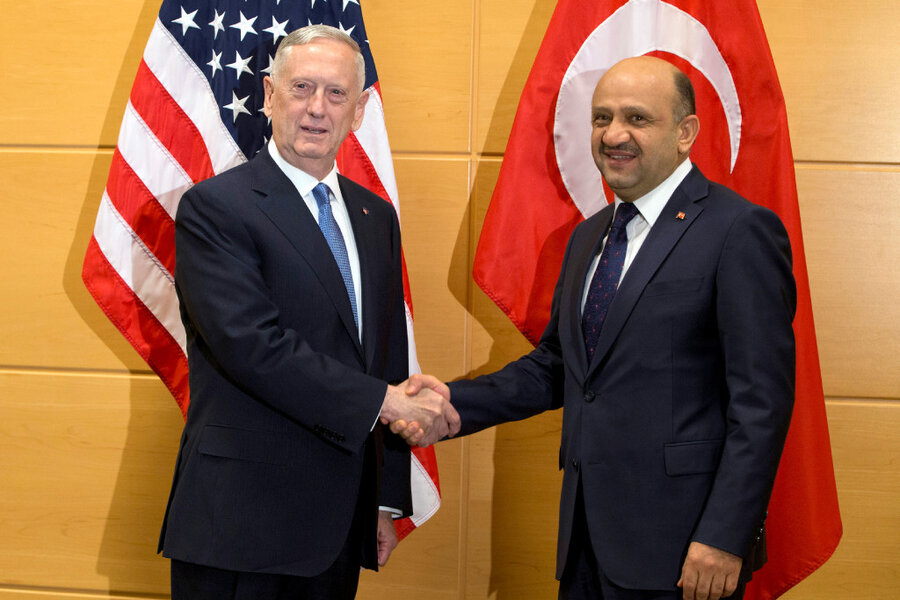 U.S. threatens NATO to increase spending