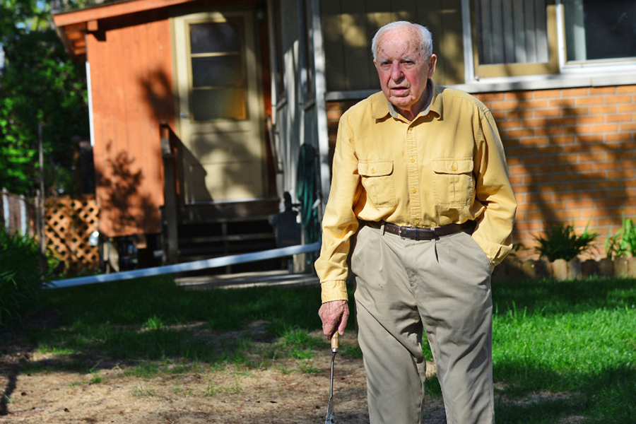 Should a 98-year-old Minnesota man be extradited for Nazi war crimes?