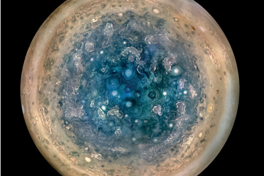 Probe spots massive cyclones at the poles of Jupiter - CSMonitor.com