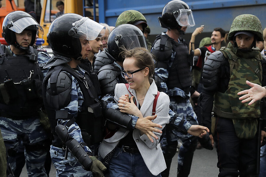 Russian Riot Tactics What is stirring Russia's youth to rally around Alexei Navalny ...