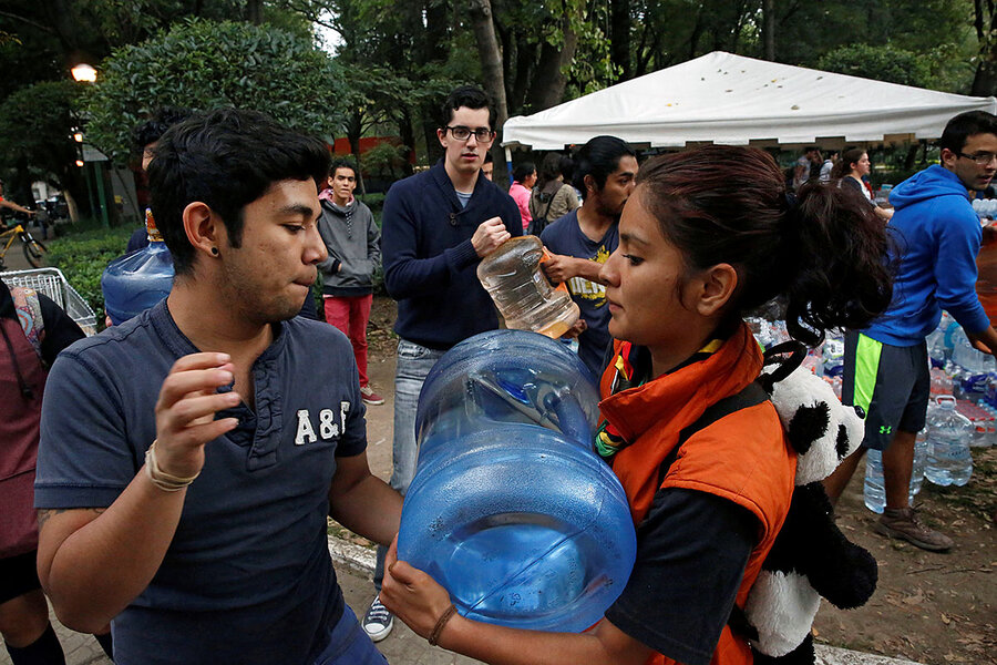 Remembering '85, Mexico City public leaps into quake rescue - CSMonitor.com