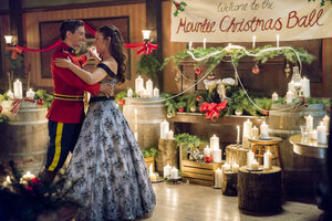 In These Dark Times, Hallmark Channel's Golden Glow Beckons - CSMonitor.com