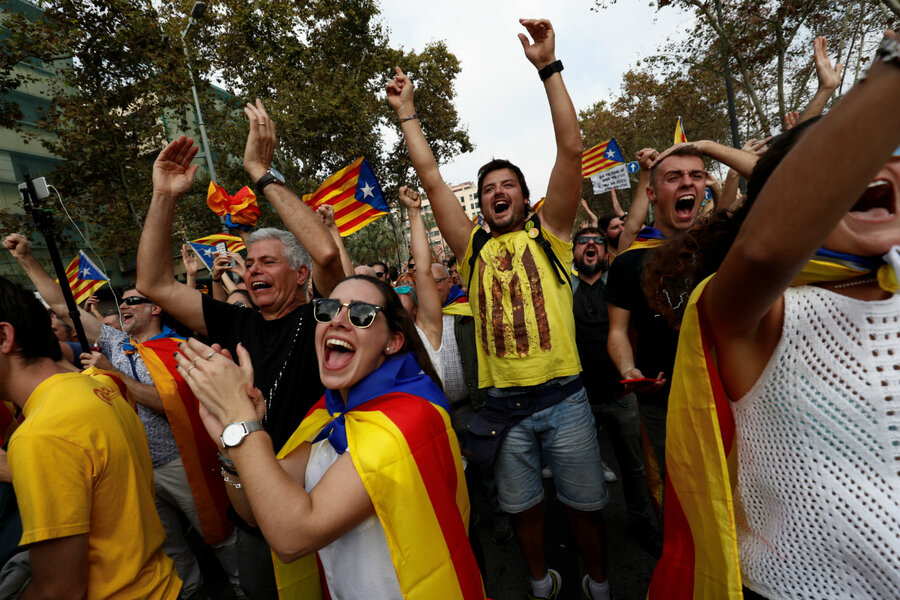 Spain dissolves Catalonia's government - CSMonitor.com