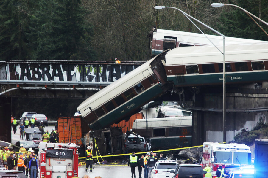 Amtrak train derails in Washington State on inaugural run - CSMonitor.com