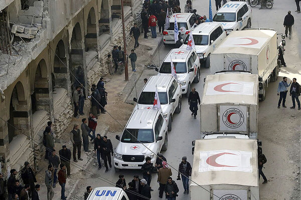 لماذا يرفض السوريون في الغوطة الشرقية المغادرة 0305%20convoy%20Syria.4