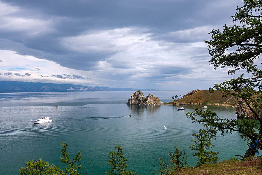 At Asia's heart, Lake Baikal stirs Russians to protect nature