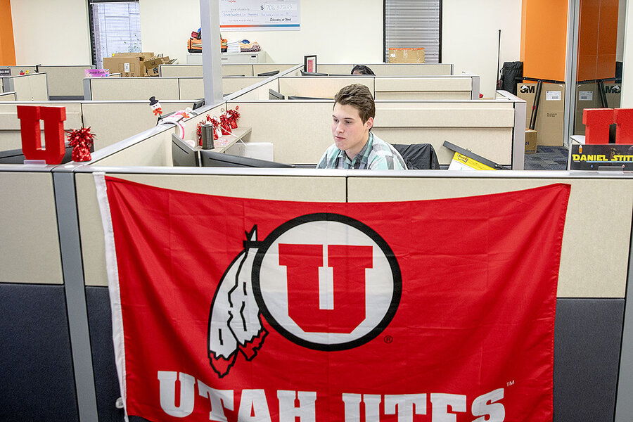 Tuition Boost Partnerships Offer Students Paychecks And A Cubicle Csmonitor Com