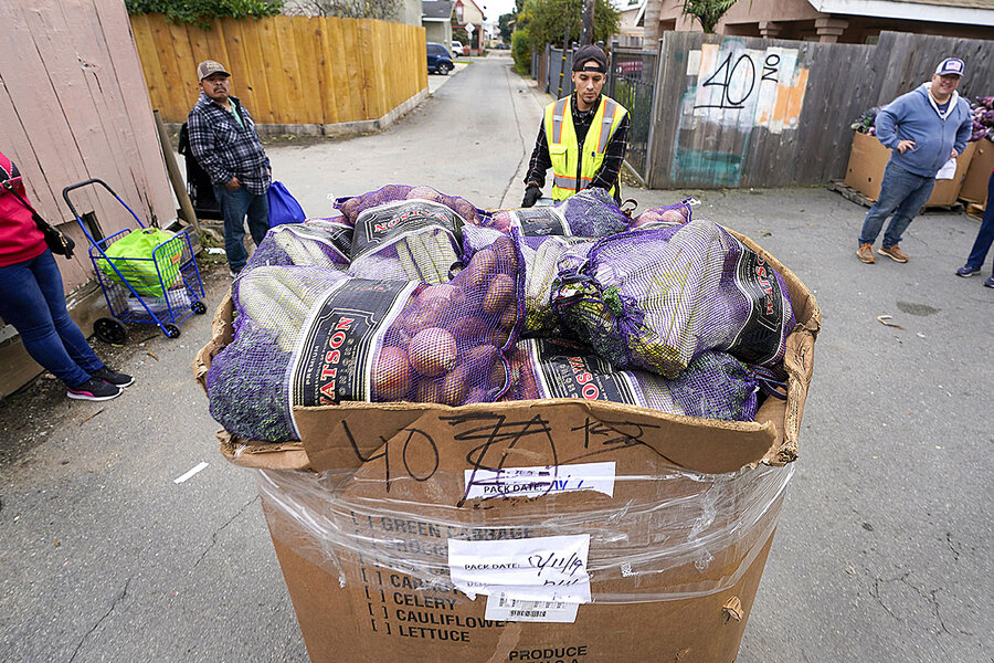 Santa Cruz County S Secret Food Bank Keeps Farmworkers From Hunger