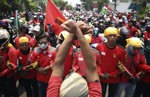 Why Thousands Of Labor Activists Protest Indonesia Job Creation Law ...