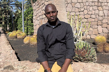 Migration on rise in Canaries, so former migrants step in to help - Vimarsana News