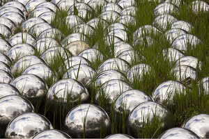 Inside Artist Yayoi Kusamas New York Botanical Garden Exhibit