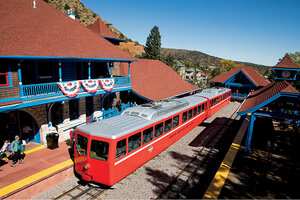 Wonder Is Hard To Resist On The Pikes Peak Railway CSMonitor Com   02 