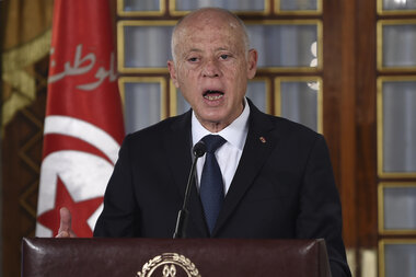 Tunisian president moves against judiciary, but with popular support - Vimarsana News