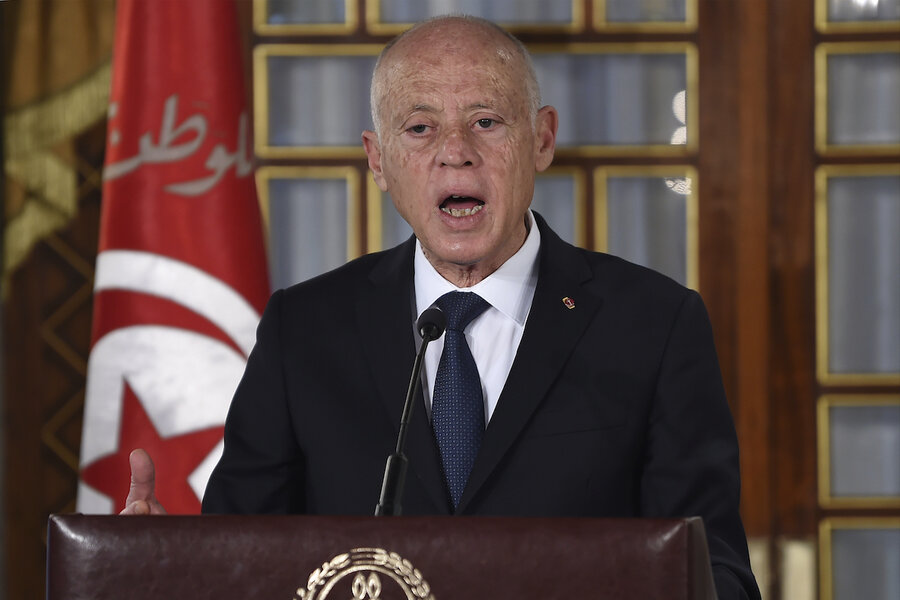 Democracy dims as Tunisian president attacks judiciary