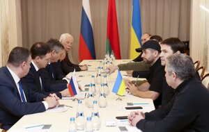 Russia-Ukraine Peace Talks Begin In Belarus Amid Battle For Kyiv ...