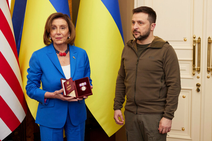 Pelosi odwiedza Zełenskiego na Ukrainie w ramach poparcia USA