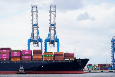 No patio furniture lost: Logistics firms solve supply chain snarls - Vimarsana News