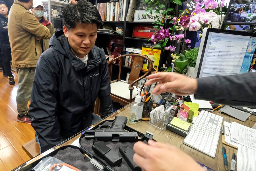 California's gun sales age is lowered by a court thumbnail
