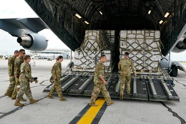 Baby formula shortage: US military delivers 78,000 pounds from Europe - Vimarsana News