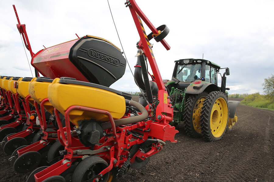 Amid rain and rockets, Ukrainian farmers keep working the soil