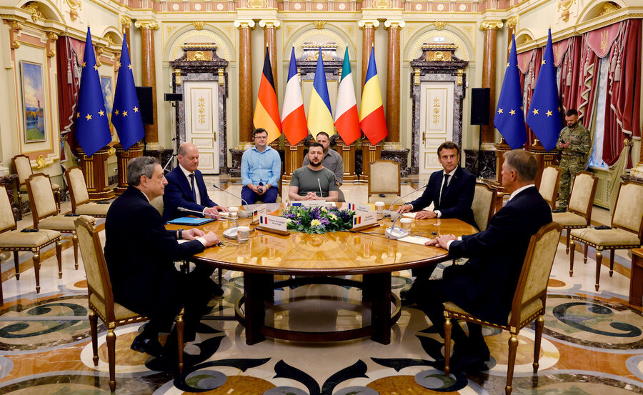 EU leaders in Kyiv: simple delegation or crucial mission?