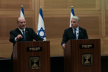 Naftali Bennet dissolves Israeli parliament. Will Netanyahu return? - Vimarsana News