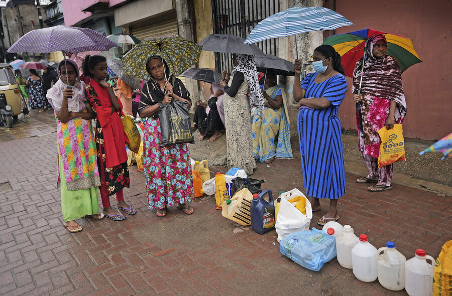 Too many debts, too few tourists: Sri Lanka&rsquo;s economy is sinking