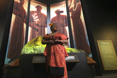 Honoring the mahu: Hawaiians celebrate gender-fluid healers - Vimarsana News