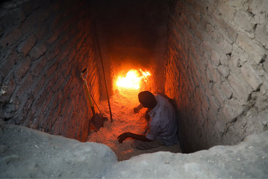 Kashmiri cave potters persist in keeping Neolithic-era tradition alive ...